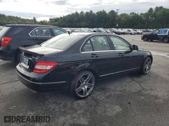 2008 Mercedes-Benz C 300 Sport с VIN WDDGF81X18F100677, выставлен на аукционе Copart как лот 82078025 с пробегом Не указан миль и Списание • Salvage title. История ставок и продаж доступна на DreamBid. Изображение 3.