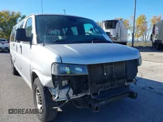 2020 Chevrolet Express Passenger LT с VIN 1GAZGPFGXL1271106, выставлен на аукционе IAAI как лот 43307063 с пробегом 131 301 миль миль и . История ставок и продаж доступна на DreamBid. Изображение 1.