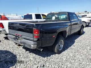 1997 Dodge 3500 с VIN 3B7MC33D8VM559423, выставлен на аукционе Copart как лот 60980775 с пробегом 221 025 миль миль и Списание • Salvage title. История ставок и продаж доступна на DreamBid. Изображение 4.