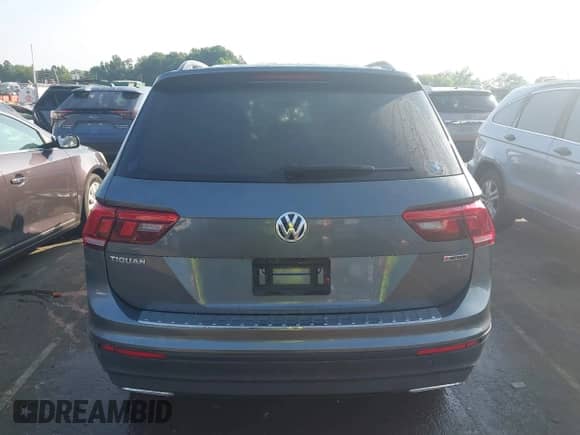 2019 Volkswagen Tiguan S с VIN 3VV0B7AX9KM111985, выставлен на аукционе IAAI как лот 42429957 с пробегом 88 015 миль миль и . История ставок и продаж доступна на DreamBid. Изображение 16.