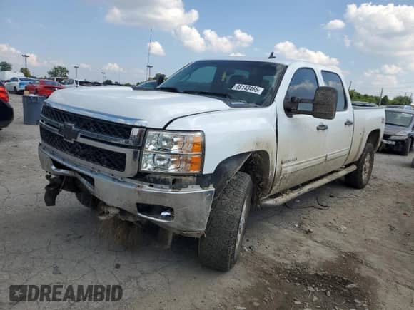 2011 Chevrolet Silverado 2500HD LT z VIN 1GC1KXC83BF109013, wystawiony jako Copart lot #68143465 z przebiegiem 161 921 mil mil oraz Szkoda całkowita • Salvage title. Historia ofert i sprzedaży dostępna na DreamBid. Obrazek 1.