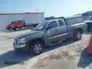 2005 Dodge Dakota SLT с VIN 1D7HE42K45S292036, выставлен на аукционе IAAI как лот 42634168 с пробегом 132 495 миль миль и . История ставок и продаж доступна на DreamBid. Изображение 17.