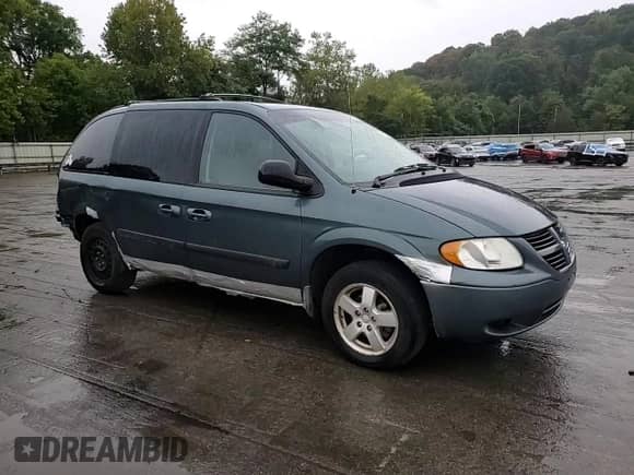 2006 Dodge Caravan SXT with VIN 1D4GP45R26B754591, listed as a Copart auction lot 71623755 with 238,194 mi miles and Salvage title. Bid and sale history available at DreamBid. Image 15.