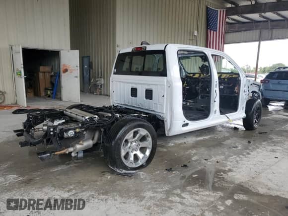 2021 Ram 1500 Limited с VIN 1C6RREHT6MN820656, выставлен на аукционе Copart как лот 88443835 с пробегом Не указан миль и На запчасти • Non repairable. История ставок и продаж доступна на DreamBid. Изображение 3.