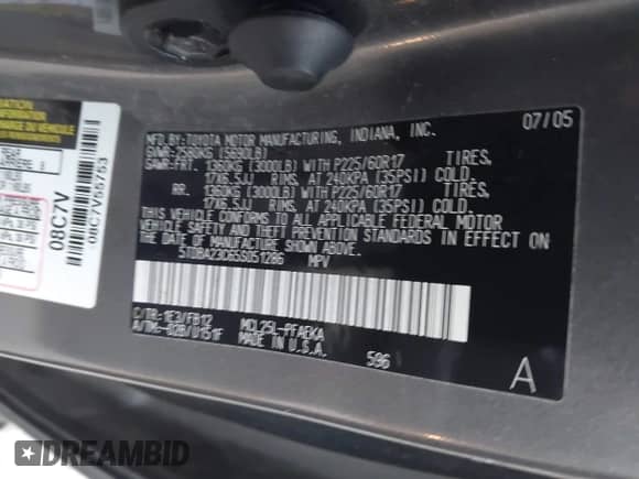 2005 Toyota Sienna LE with VIN 5TDBA23C65S051286, listed as a IAAI auction lot 43571163 with 110,701 mi miles and . Bid and sale history available at DreamBid. Image 9.