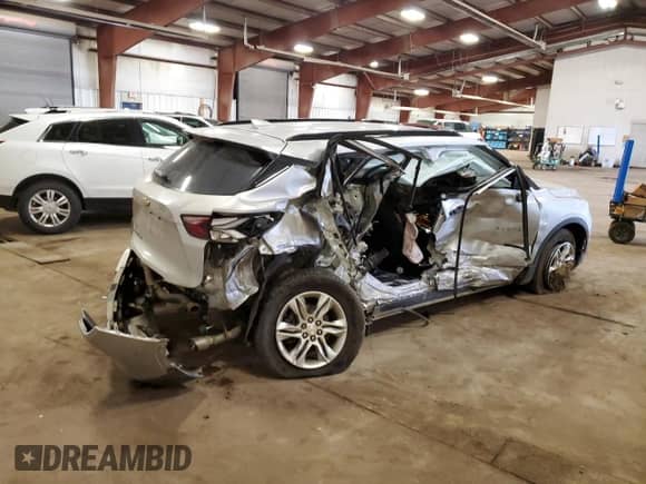 2019 Chevrolet Blazer with VIN 3GNKBGRS4KS574362, listed as a Copart auction lot 86235455 with Not provided miles and Salvage title. Bid and sale history available at DreamBid. Image 3.