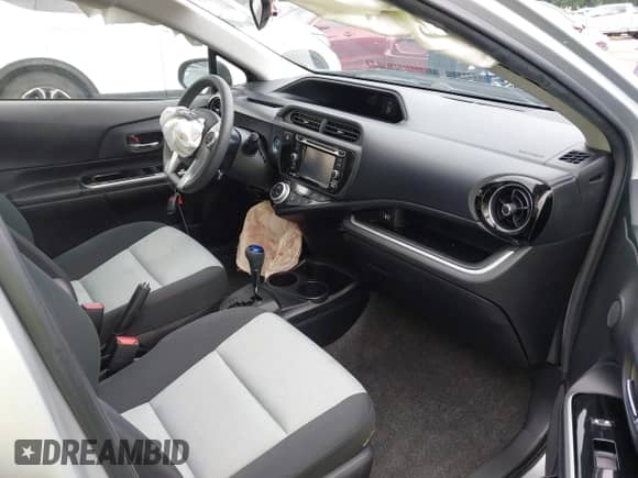 2015 Toyota Prius One z VIN JTDKDTB37F1098842, wystawiony jako IAAI lot #42599025 z przebiegiem 87 264 mil mil oraz . Historia ofert i sprzedaży dostępna na DreamBid. Obrazek 5.