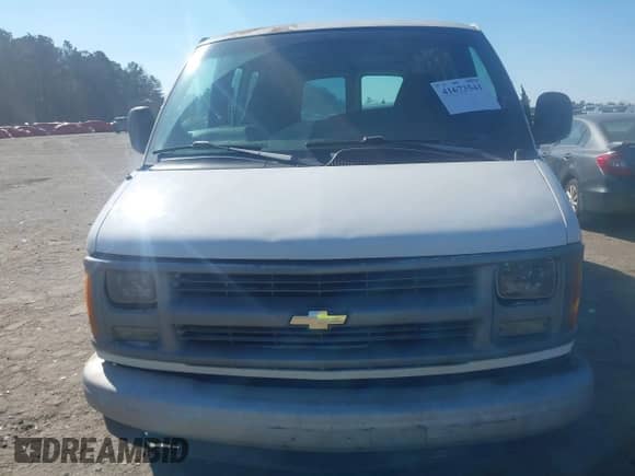 2000 Chevrolet Express Cargo with VIN 1GCFG15W2Y1133504, listed as a IAAI auction lot 41673541 with 167,849 mi miles and . Bid and sale history available at DreamBid. Image 12.