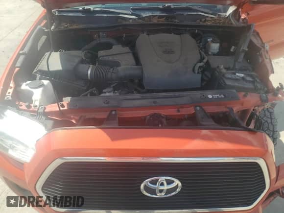 2016 Toyota Tacoma SR z VIN 5TFCZ5AN8GX030052, wystawiony jako Copart lot #60070685 z przebiegiem 128 319 mil mil oraz Szkoda całkowita • Salvage title. Historia ofert i sprzedaży dostępna na DreamBid. Obrazek 11.
