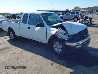 2003 Toyota Tacoma с VIN 5TEVL52N33Z258570, выставлен на аукционе IAAI как лот 42143043 с пробегом 304 933 миль миль и . История ставок и продаж доступна на DreamBid. Изображение 1.