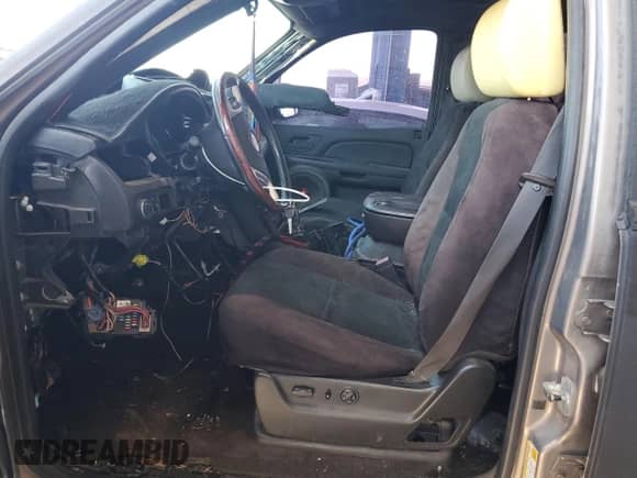 2007 Cadillac Escalade ESV с VIN 1GYFK668X7R331169, выставлен на аукционе Copart как лот 67061565 с пробегом Не указан миль и Списание • Salvage title. История ставок и продаж доступна на DreamBid. Изображение 7.