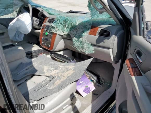 2014 Chevrolet Tahoe LT with VIN 1GNSCBE00ER248635, listed as a Copart auction lot 65802205 with Not provided miles and Non repairable. Bid and sale history available at DreamBid. Image 8.