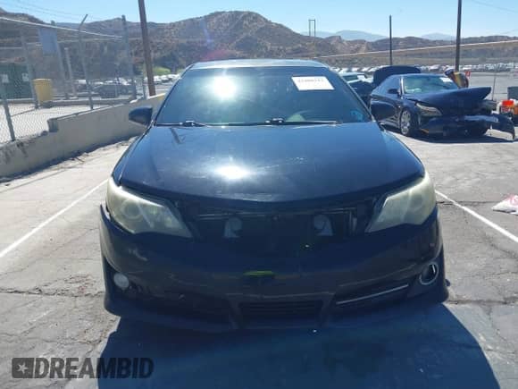 2012 Toyota Camry XLE z VIN 4T1BF1FK9CU018320, wystawiony jako IAAI lot #43408512 z przebiegiem 311 163 mil mil oraz . Historia ofert i sprzedaży dostępna na DreamBid. Obrazek 13.