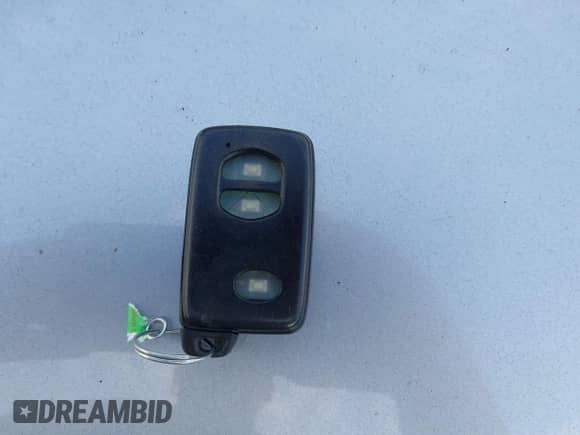 2015 Toyota Prius Four z VIN JTDKN3DU8F1945564, wystawiony jako IAAI lot #42784815 z przebiegiem 253 973 mil mil oraz . Historia ofert i sprzedaży dostępna na DreamBid. Obrazek 11.