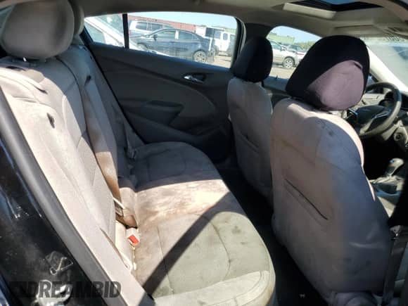 2017 Chevrolet Cruze LT z VIN 3G1BE6SM1HS511159, wystawiony jako Copart lot #80675245 z przebiegiem 133 728 mil mil oraz Szkoda całkowita • Salvage title. Historia ofert i sprzedaży dostępna na DreamBid. Obrazek 10.