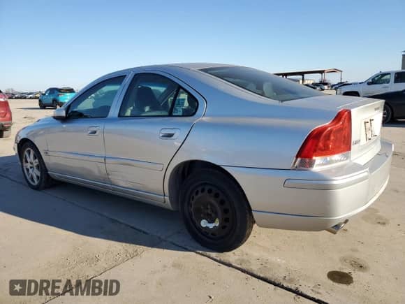 2005 Volvo S60 с VIN YV1RH592X52432120, выставлен на аукционе Copart как лот 87060804 с пробегом 126 237 миль миль и Чистый • Clean title. История ставок и продаж доступна на DreamBid. Изображение 2.