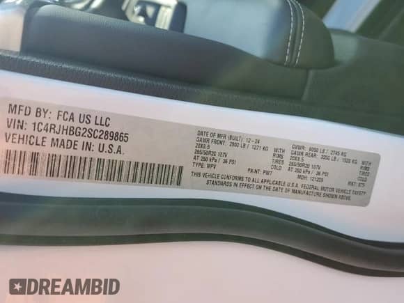 2025 Jeep Grand Cherokee Limited с VIN 1C4RJHBG2SC289865, выставлен на аукционе Copart как лот 54971645 с пробегом 3 247 миль миль и Чистый • Clean title. История ставок и продаж доступна на DreamBid. Изображение 13.