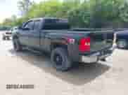 2010 Chevrolet Silverado 1500 LT z VIN 1GCSKSE38AZ281530, wystawiony jako IAAI lot #42364807 z przebiegiem 166 006 mil mil oraz . Historia ofert i sprzedaży dostępna na DreamBid. Obrazek 3.