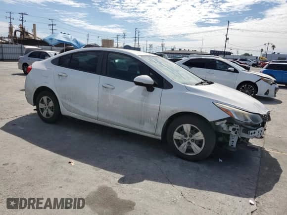 2016 Chevrolet Cruze LS с VIN 1G1BC5SM3G7269665, выставлен на аукционе Copart как лот 84648995 с пробегом 198 798 миль миль и Чистый • Clean title. История ставок и продаж доступна на DreamBid. Изображение 4.