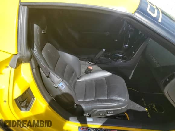 2011 Chevrolet Corvette Z16 Grand Sport 3LT с VIN 1G1YW2DW0B5103817, выставлен на аукционе Copart как лот 68695715 с пробегом 99 079 миль миль и Списание • Salvage title. История ставок и продаж доступна на DreamBid. Изображение 10.