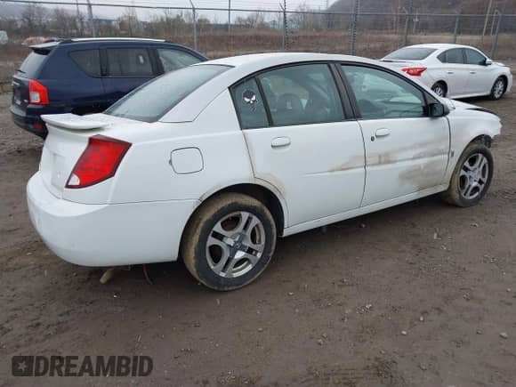 2003 Saturn ION ION 3 с VIN 1G8AL52F63Z126285, выставлен на аукционе IAAI как лот 41671585 с пробегом 191 183 миль миль и . История ставок и продаж доступна на DreamBid. Изображение 4.
