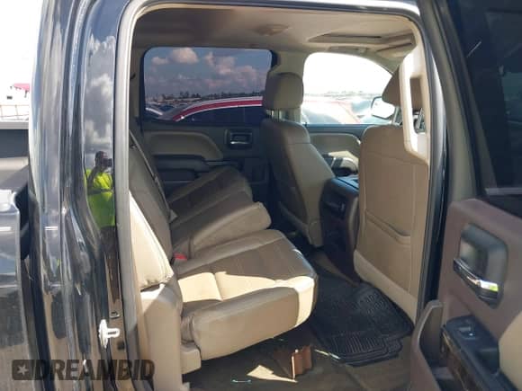 2016 GMC Sierra 1500 Denali с VIN 3GTU2PEC9GG337246, выставлен на аукционе IAAI как лот 43385533 с пробегом 71 717 миль миль и . История ставок и продаж доступна на DreamBid. Изображение 8.
