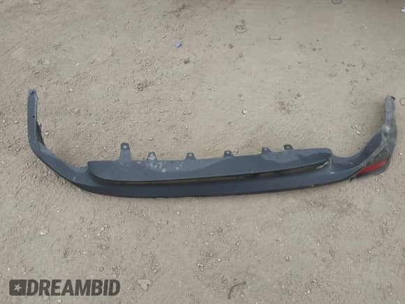 2023 Toyota Camry LE z VIN 4T1C11AKXPU119236, wystawiony jako IAAI lot #43326388 z przebiegiem 23 626 mil mil oraz . Historia ofert i sprzedaży dostępna na DreamBid. Obrazek 12.