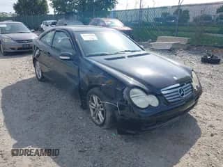2002 Mercedes-Benz C 230/260/280/320 with VIN WDBRN47J52A166945, listed as a IAAI auction lot 42763706 with Not provided miles and . Bid and sale history available at DreamBid. Image 1.