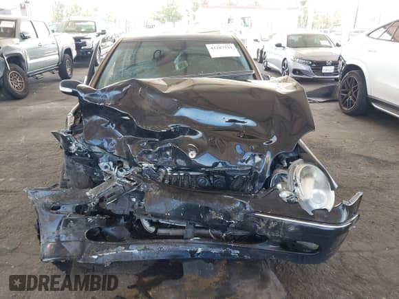 2004 Mercedes-Benz C 320 with VIN WDBRF64JX4F522423, listed as a IAAI auction lot 42287731 with Not provided miles and . Bid and sale history available at DreamBid. Image 11.
