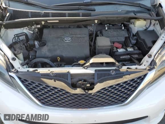 2015 Toyota Sienna SE with VIN 5TDXK3DC2FS604847, listed as a Copart auction lot 71674565 with 86,782 mi miles and Salvage title. Bid and sale history available at DreamBid. Image 12.