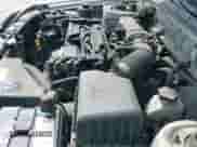 2005 Hyundai Accent GLS z VIN KMHCG35C65U332999, wystawiony jako IAAI lot #42097932 z przebiegiem 225 593 mil mil oraz . Historia ofert i sprzedaży dostępna na DreamBid. Obrazek 13.