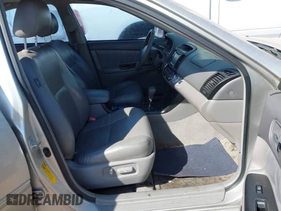 2005 Toyota Camry LE with VIN 4T1BF30K65U606960, listed as a IAAI auction lot 42953319 with 192,835 mi miles and . Bid and sale history available at DreamBid. Image 5.