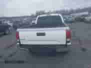 2022 Toyota Tacoma SR with VIN 3TYSX5EN9NT014347, listed as a IAAI auction lot 41631557 with 10 mi miles and . Bid and sale history available at DreamBid. Image 16.