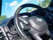 2019 Ram 1500 Big Horn z VIN 1C6RRFFG7KN733261, wystawiony jako IAAI lot #43080078 z przebiegiem 66 507 mil mil oraz . Historia ofert i sprzedaży dostępna na DreamBid. Obrazek 11.