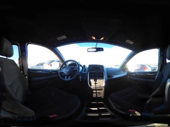 2016 Dodge Grand Caravan SE Plus z VIN 2C4RDGBG5GR125008, wystawiony jako IAAI lot #41232973 z przebiegiem 107 315 mil mil oraz . Historia ofert i sprzedaży dostępna na DreamBid. Obrazek 18.