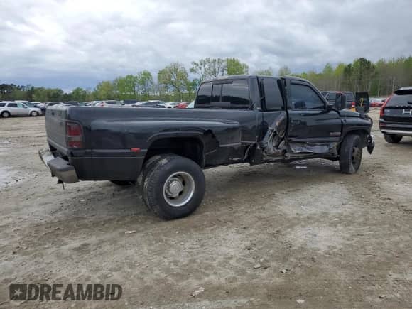 2002 Dodge 3500 с VIN 3B7MC33632M226950, выставлен на аукционе Copart как лот 52590655 с пробегом 207 240 миль миль и Списание • Salvage title. История ставок и продаж доступна на DreamBid. Изображение 3.