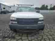 2006 Chevrolet Silverado 1500 LS z VIN 1GCEC14V36Z124910, wystawiony jako Copart lot #82015934 z przebiegiem 291 176 mil mil oraz Czysty tytuł • Clean title. Historia ofert i sprzedaży dostępna na DreamBid. Obrazek 5.