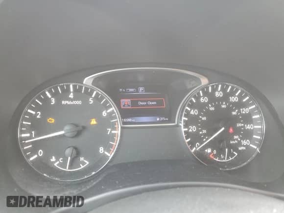 2016 Nissan Pathfinder Platinum with VIN 5N1AR2MM8GC610025, listed as a Copart auction lot 81886585 with 132,200 mi miles and Salvage title. Bid and sale history available at DreamBid. Image 9.