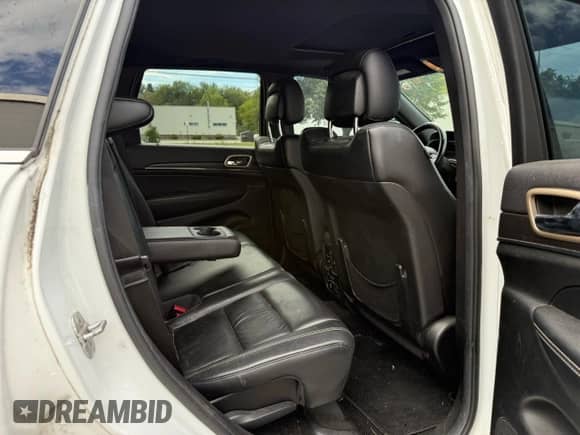 2014 Jeep Grand Cherokee Limited z VIN 1C4RJFBG9EC232250, wystawiony jako Copart lot #83767935 z przebiegiem 264 598 mil mil oraz Czysty tytuł • Clean title. Historia ofert i sprzedaży dostępna na DreamBid. Obrazek 6.