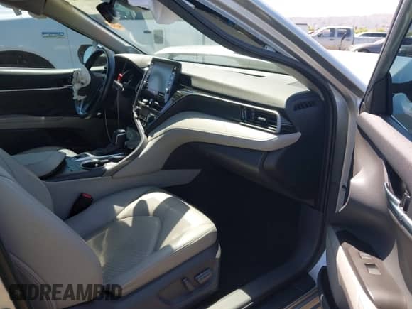 2021 Toyota Camry Hybrid XLE with VIN 4T1F31AK2MU547062, listed as a IAAI auction lot 42405027 with 170,899 mi miles and . Bid and sale history available at DreamBid. Image 5.