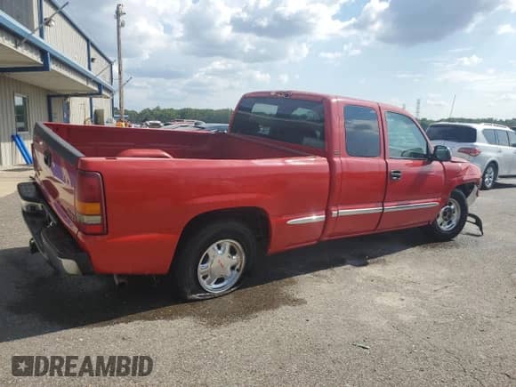 2000 GMC Sierra 1500 SLE with VIN 1GTEC19V2YZ311891, listed as a Copart auction lot 68736895 with 181,455 mi miles and Salvage title. Bid and sale history available at DreamBid. Image 3.