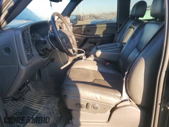 2003 Chevrolet Silverado 1500 LS with VIN 1GCEK19T83Z228055, listed as a Copart auction lot 85412735 with 196,158 mi miles and Clean title. Bid and sale history available at DreamBid. Image 7.