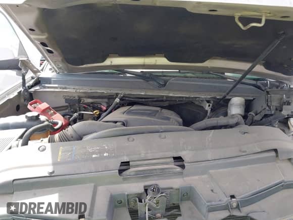 2007 Chevrolet Suburban LT with VIN 3GNFC16057G265038, listed as a IAAI auction lot 43219448 with 221,038 mi miles and . Bid and sale history available at DreamBid. Image 10.