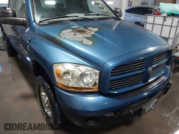 2006 Dodge 2500 SLT с VIN 1D7KS28C96J237592, выставлен на аукционе IAAI как лот 41389425 с пробегом 277 282 миль миль и . История ставок и продаж доступна на DreamBid. Изображение 6.
