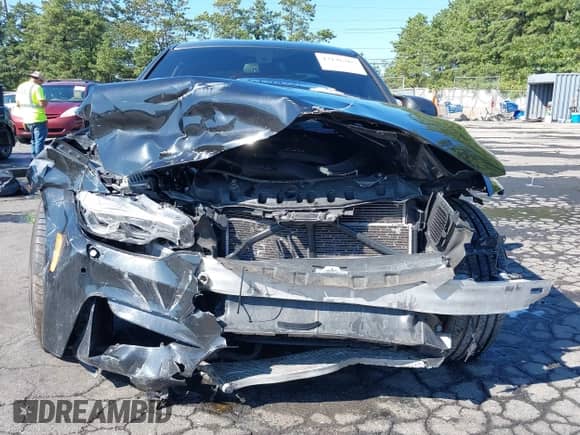 2017 BMW M3 с VIN WBS8M9C31H5G85816, выставлен на аукционе IAAI как лот 43146365 с пробегом 37 325 миль миль и . История ставок и продаж доступна на DreamBid. Изображение 6.