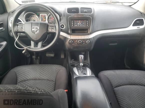 2014 Dodge Journey SXT with VIN 3C4PDDBG0ET178859, listed as a Copart auction lot 82475745 with 193,737 mi miles and Salvage title. Bid and sale history available at DreamBid. Image 8.