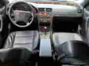 1999 Mercedes-Benz C 230/260/280/320 z VIN WDBHA24G4XA749633, wystawiony jako Copart lot #56560105 z przebiegiem 221 306 mil mil oraz Szkoda całkowita • Salvage title. Historia ofert i sprzedaży dostępna na DreamBid. Obrazek 8.