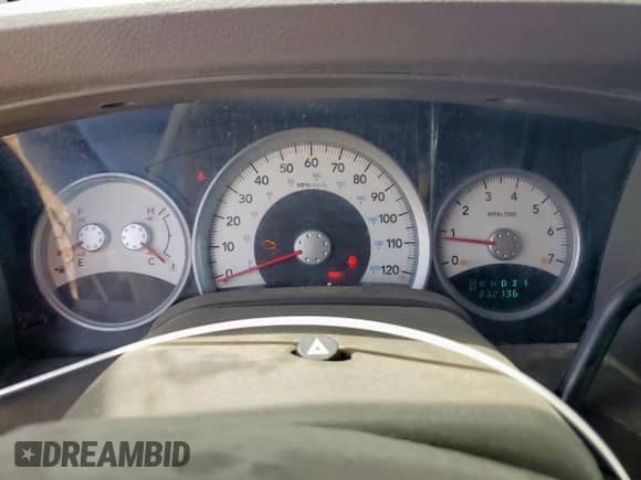 2006 Dodge Durango SLT с VIN 1D4HD48N96F104641, выставлен на аукционе Copart как лот 59342465 с пробегом 232 136 миль миль и Списание • Salvage title. История ставок и продаж доступна на DreamBid. Изображение 9.