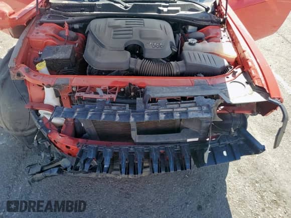 2022 Dodge Challenger SXT z VIN 2C3CDZAG9NH260423, wystawiony jako Copart lot #70717205 z przebiegiem 49 078 mil mil oraz Szkoda całkowita • Salvage title. Historia ofert i sprzedaży dostępna na DreamBid. Obrazek 11.