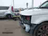 2013 Land Rover Range Rover Sport SC z VIN SALSH2E40DA800038, wystawiony jako IAAI lot #42152992 z przebiegiem 119 438 mil mil oraz . Historia ofert i sprzedaży dostępna na DreamBid. Obrazek 6.